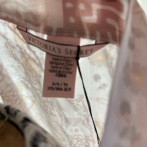 NWT Victoria’s Secret Cover-up - Picture 10 of 11